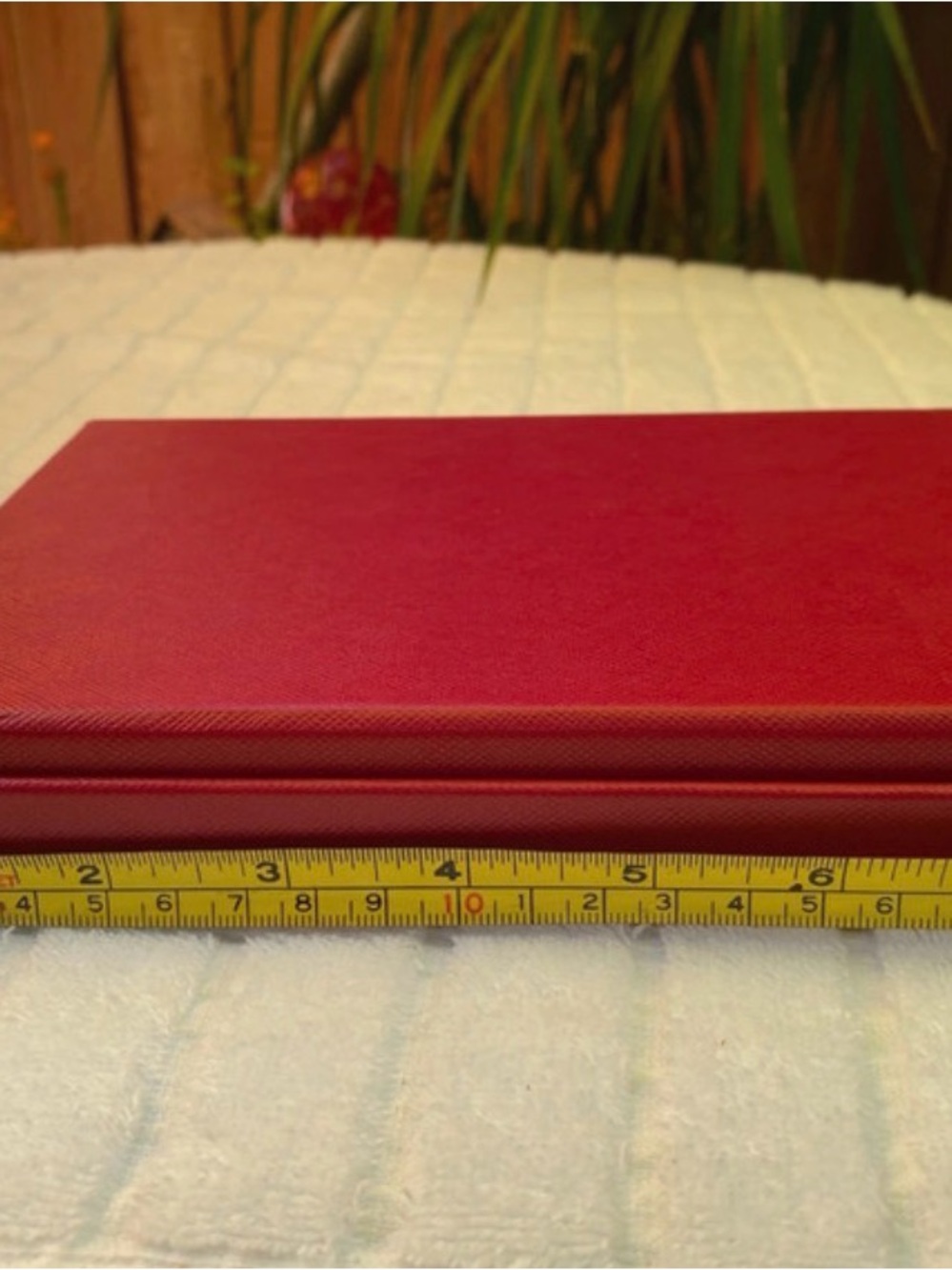Cartier Red Box with Gold Script - Picture 3 of 3
